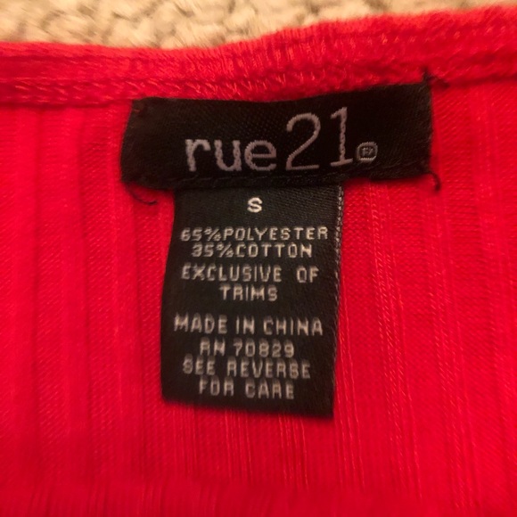 Off the shoulder top never worn - Picture 2 of 2